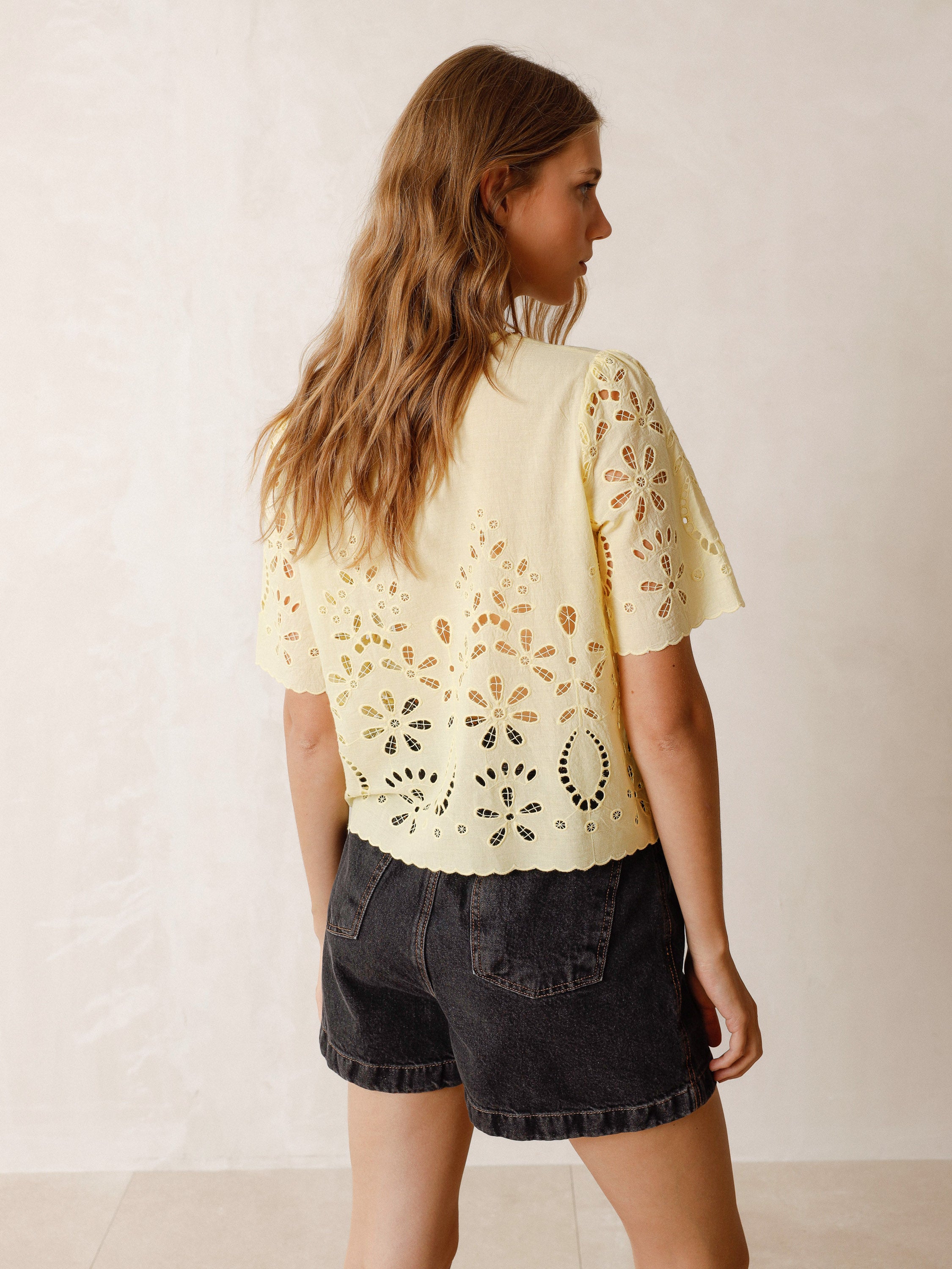 Indi And Cold - Embroidered Detail Shirt - Pistachio