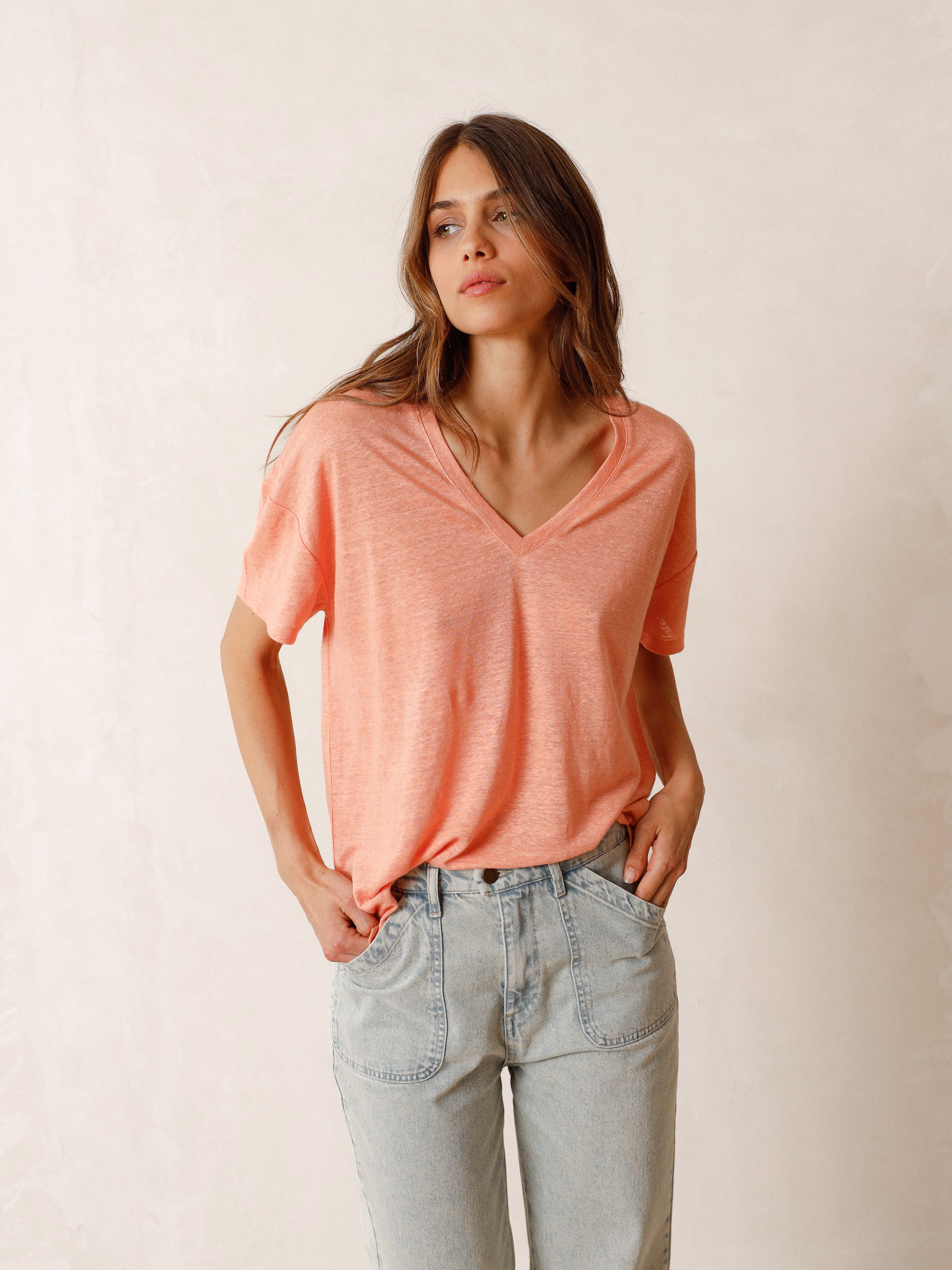 Indi And Cold - Linen Mix V-Neck Tee - Peach