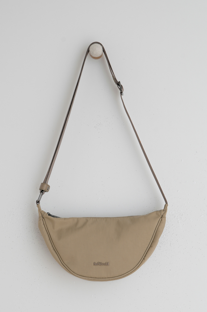 Indi And Cold - Waist Bag - Sand