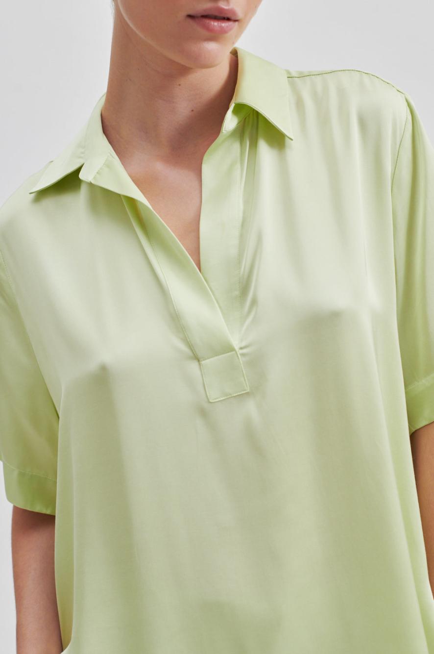 Second Female - Bardi Sateen Short Sleeve Blouse - Shadow Lime