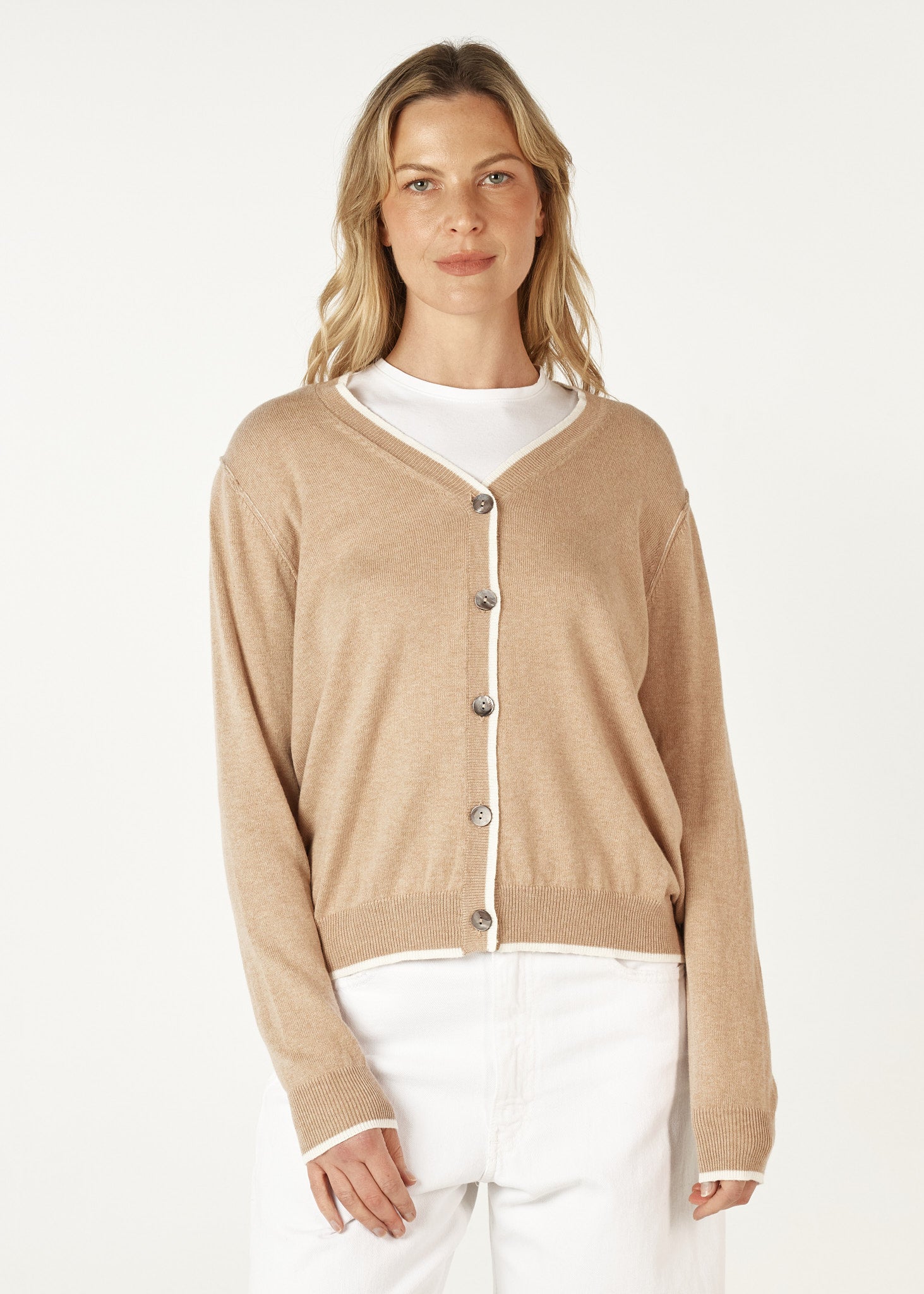 Zaket And Plover - Essential V Cardi - Oat